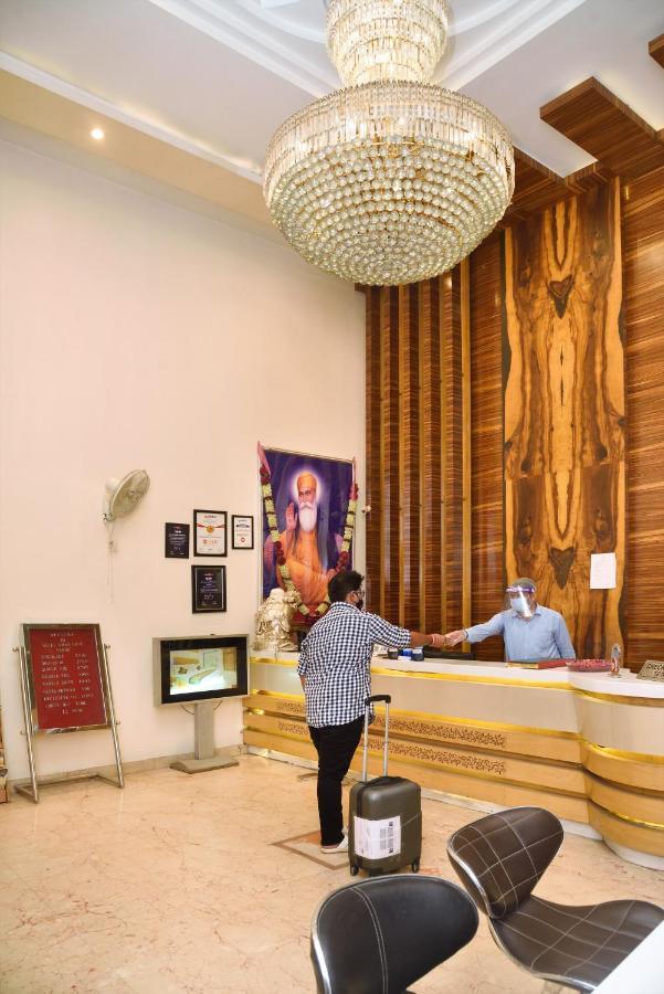 Hotel Aman Continental - 2Mins From Railway Station And 5 Mins From Metro Nové Dillí Exteriér fotografie