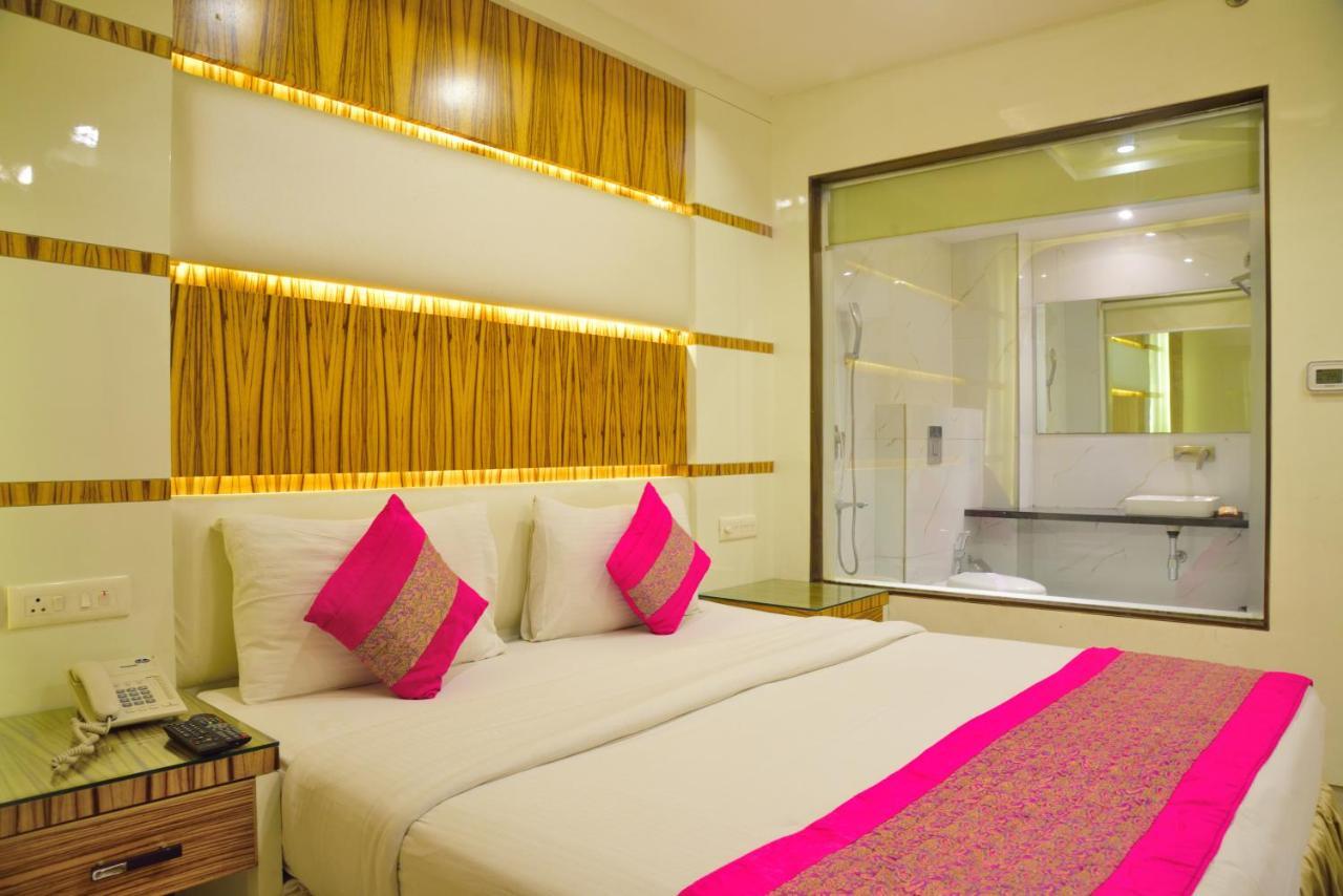 Hotel Aman Continental - 2Mins From Railway Station And 5 Mins From Metro Nové Dillí Exteriér fotografie