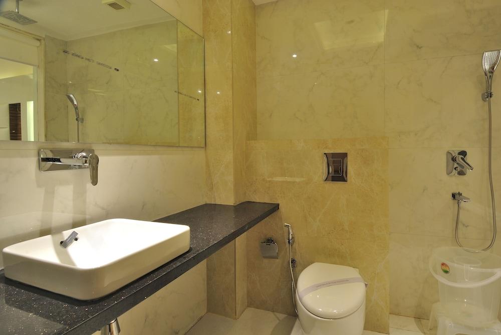 Hotel Aman Continental - 2Mins From Railway Station And 5 Mins From Metro Nové Dillí Exteriér fotografie